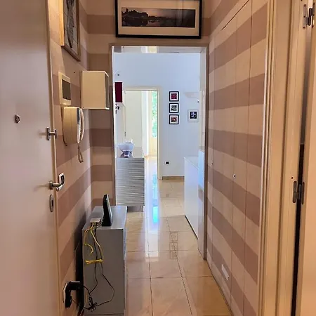 Apartament Casa Carulli49 *